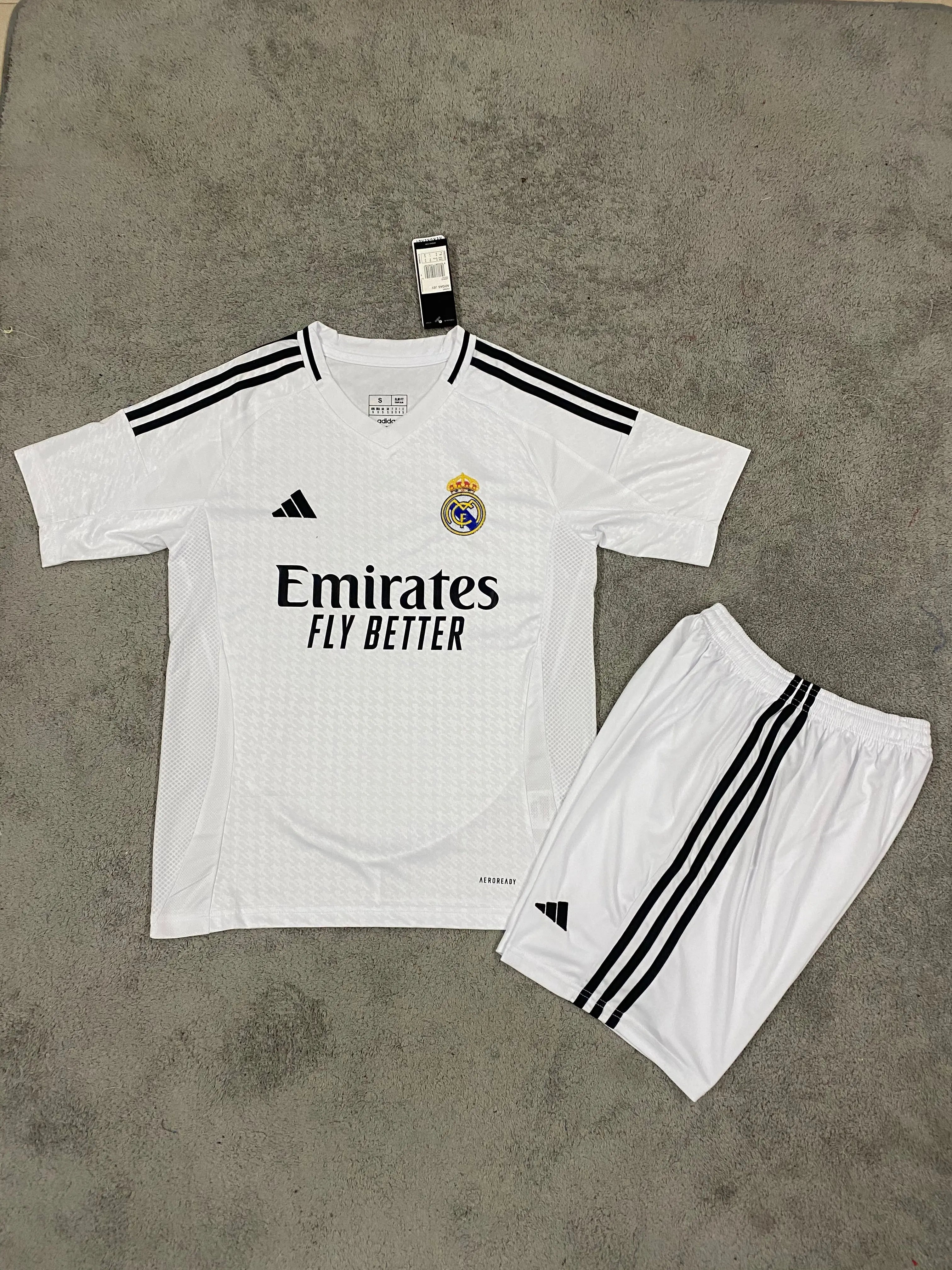 Ensemble Real Madrid 2025